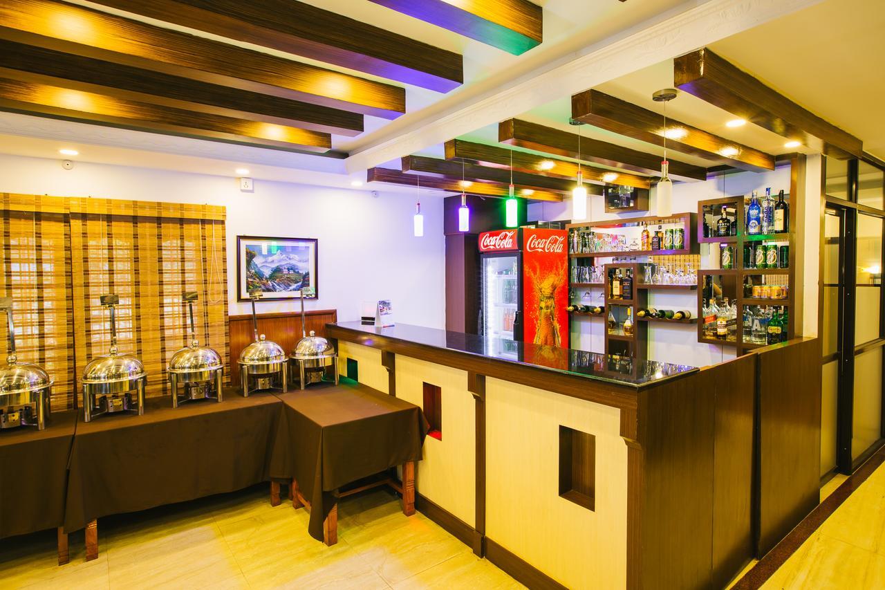Hotel Romantica Pokhara Exterior foto